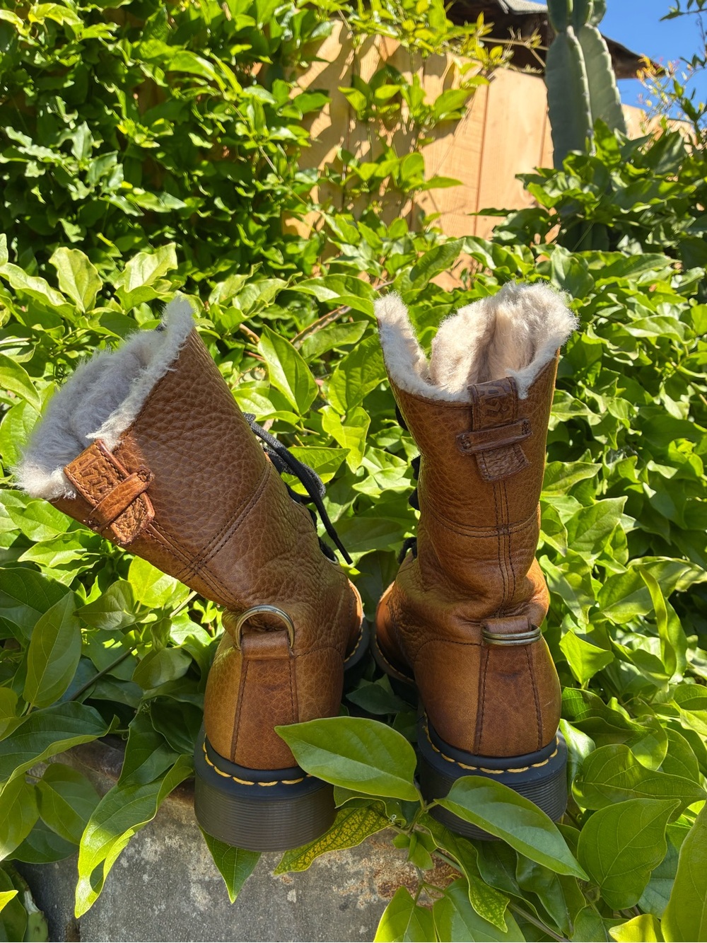Dr. Martens Brown Leather Lace-Up Women's  Boots with Shearling Liner - Picture 3 of 6